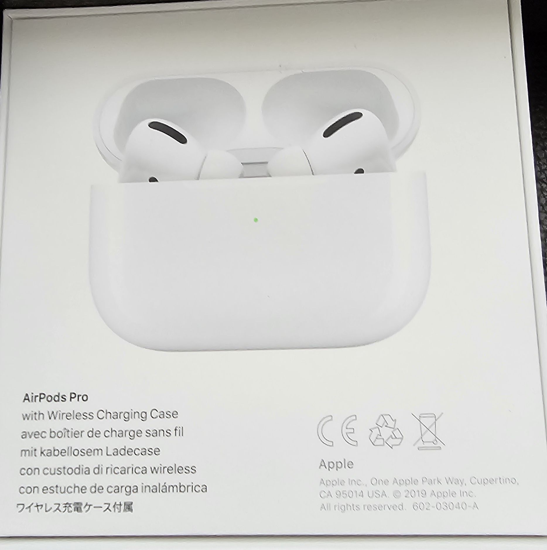 Airpods Pro 1 (правый наушник несправен)