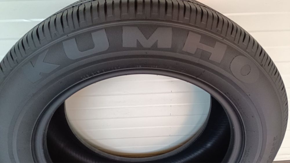 1бр гума 235/60/18/Kumho Radial 798 plus/dot3607/8 мм грайфер