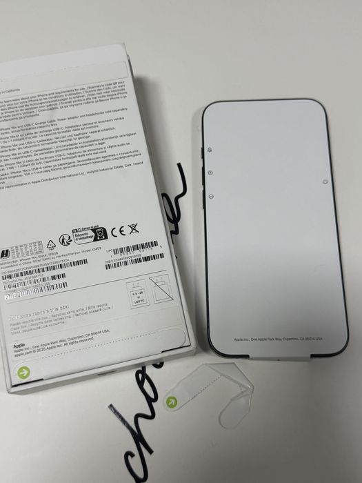 Iphone 16e, black, 128gb nou