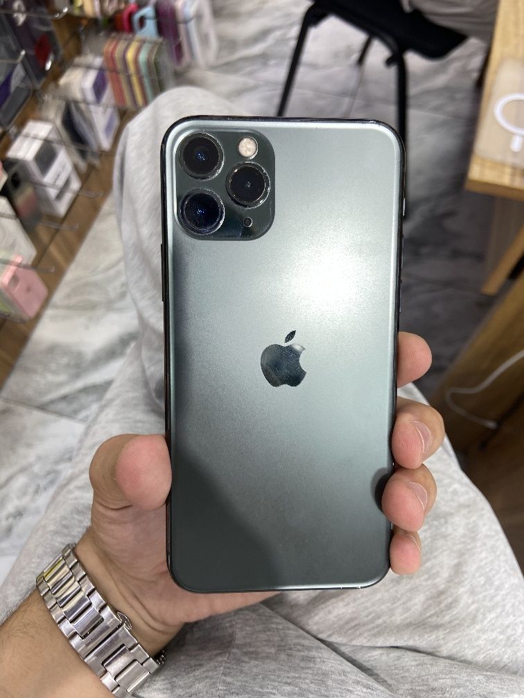 Iphone 11 pro green