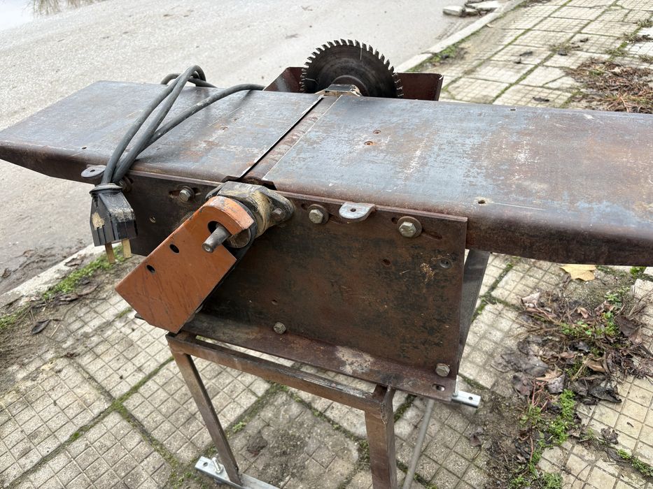 Настолен циркуляр