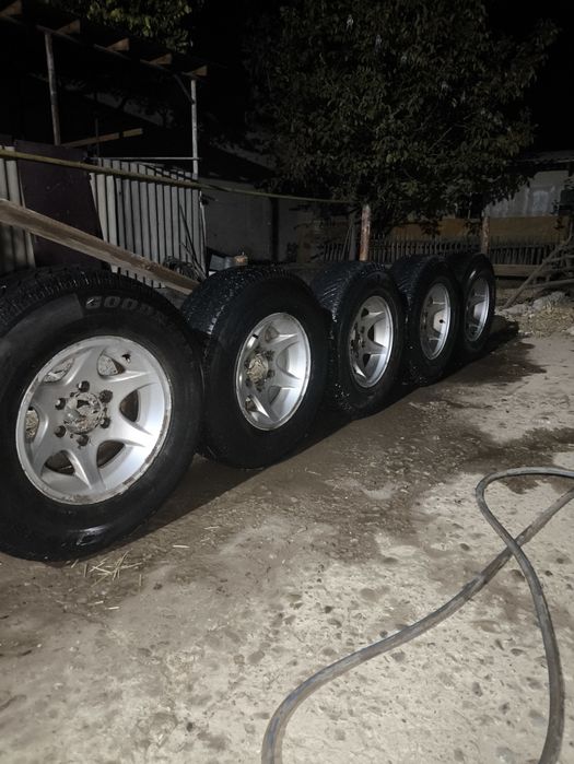 Шыны 235/75/15 зимные