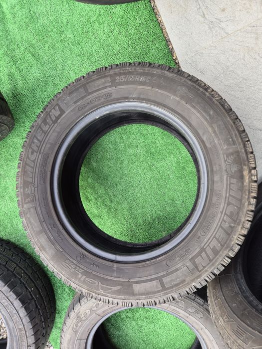 Vând cauciucuri 215/65/16 C M+S 2 buc