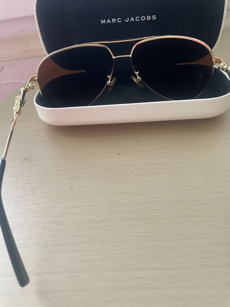 Слънчеви очила Cartier промо