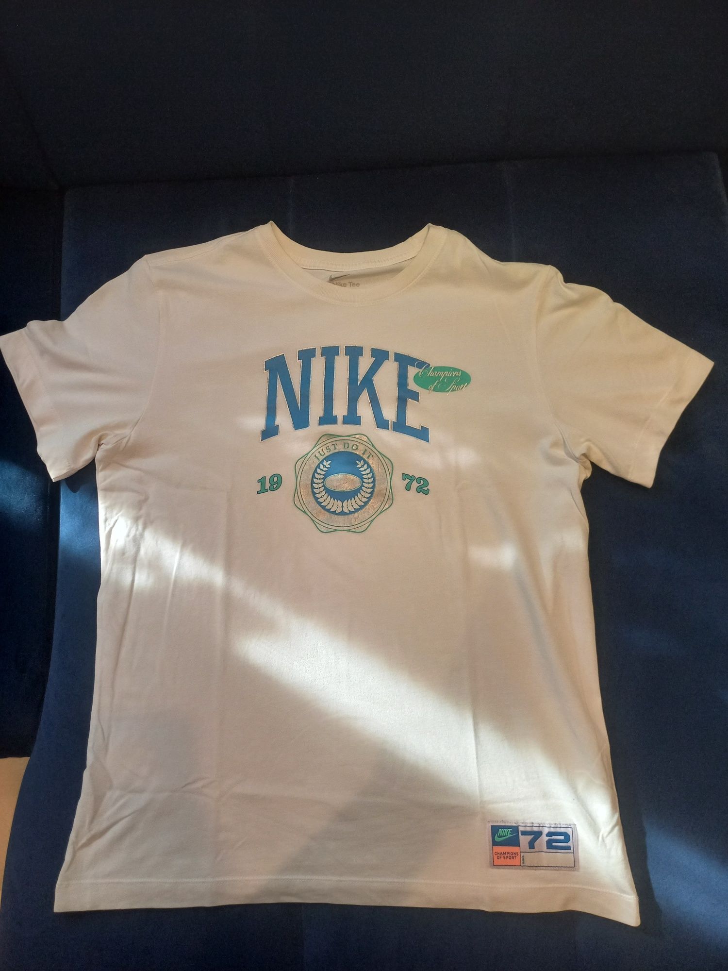 Тениска Nike      .