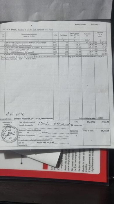 Aparat de vopsit în câmp electrostatic