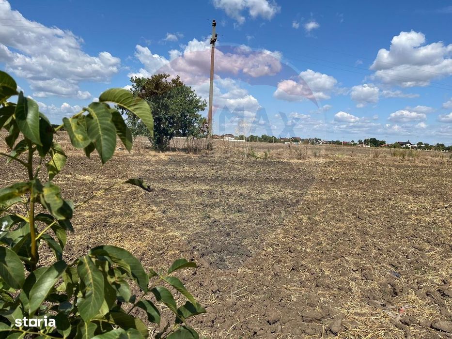 De vânzare teren intravilan 4000 mp deschidere 150 m Fundulea