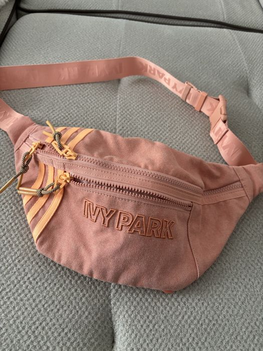 Унисекс чанта Adidas IVY PARK