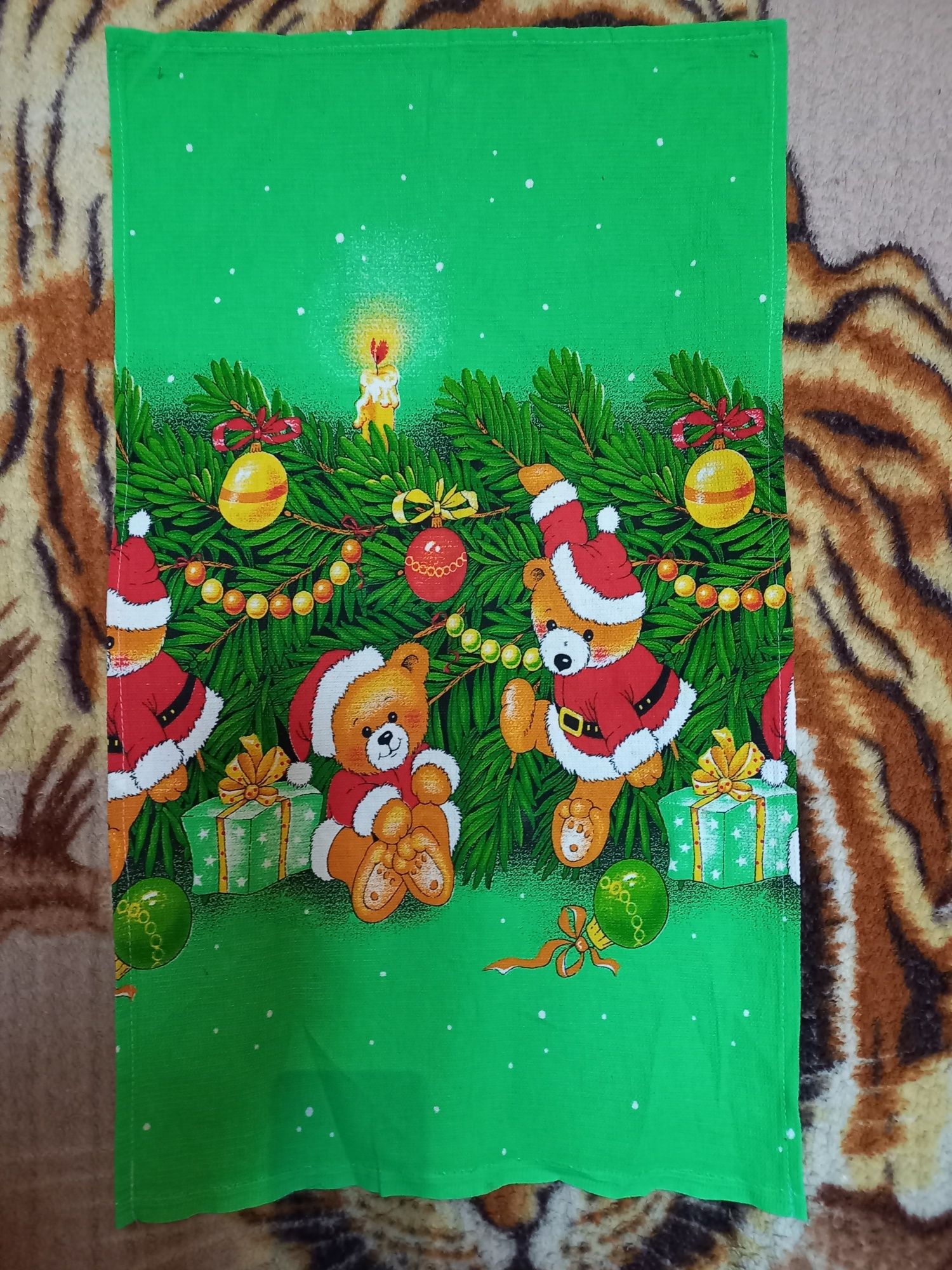 Полотенце - салфетка к Рождеству. Размер 40 × 70 см.