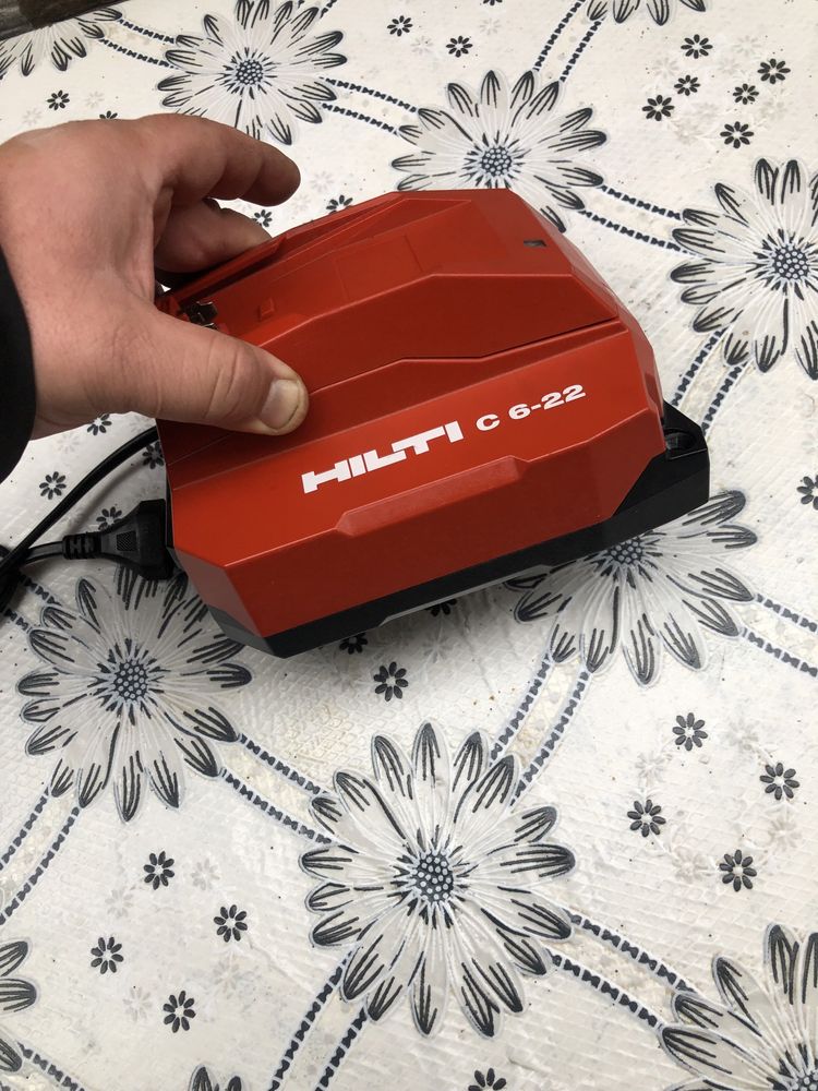 бързо зарядно устройство HILTI C 6-22 Nuron