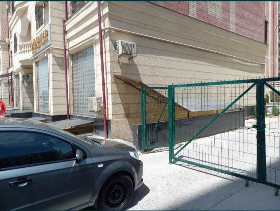 Нежилое помещение цоколь 250м² на первой линии Махтумкули Макро