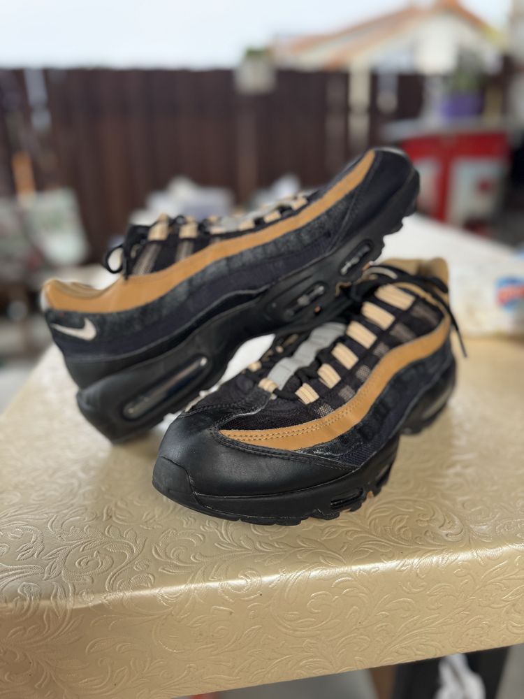 Nike airmax 95 essentials