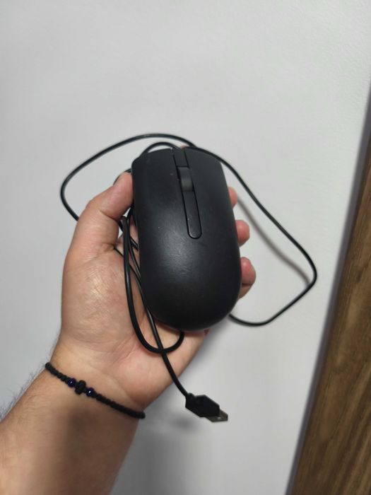 Mouse Dell cu fir, 20 lei, doar in Cluj-Napoca