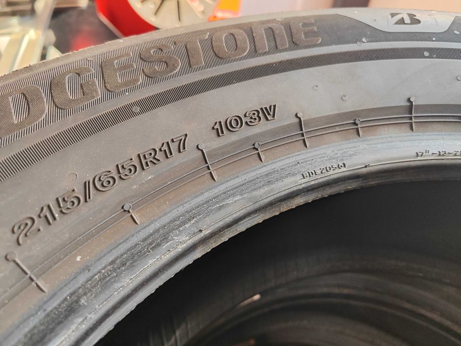 4бр.зимни гуми 215/65/17 Bridgestone