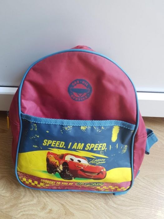 Rucsac copii gradinita Cars McQueen, dimensiuni 31x25x10 cm