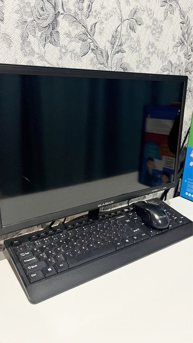 Продам компьютер (персональное обучающее устройство Bilim book).