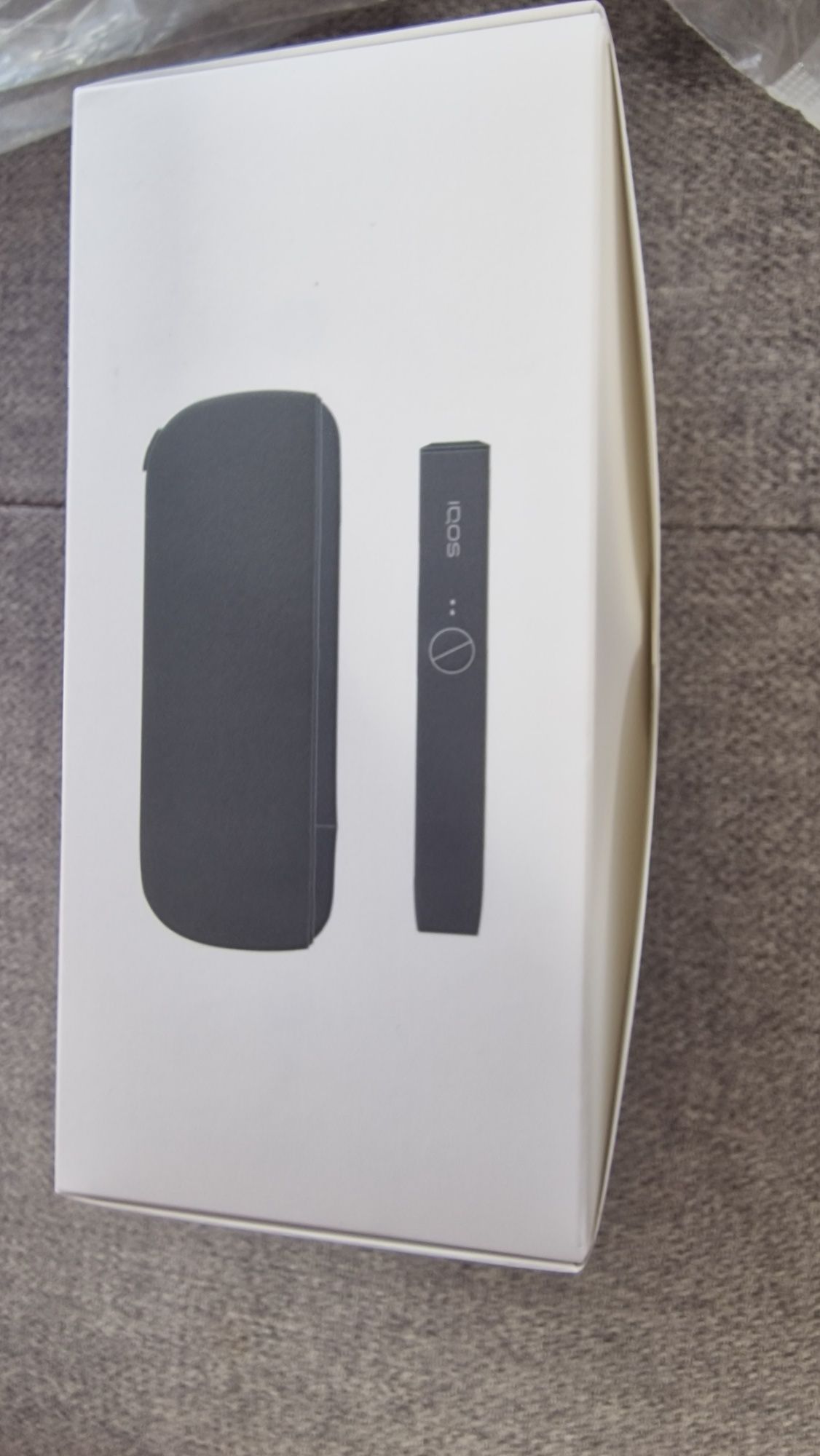 Iqos iluma negru
