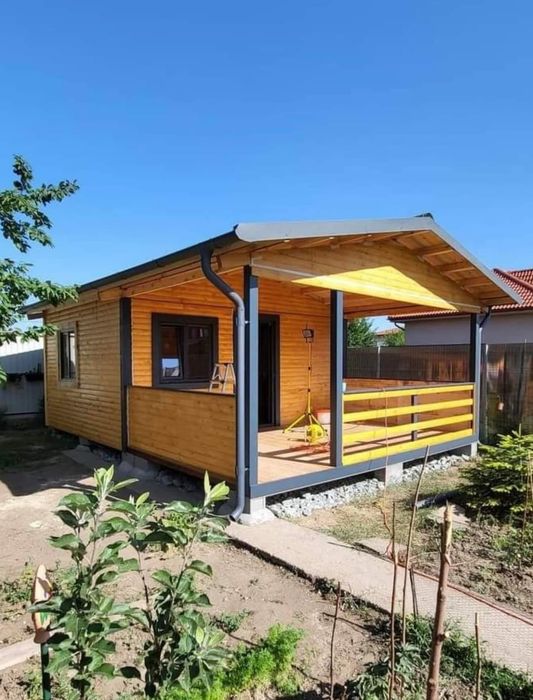 Cabane din.  lemn