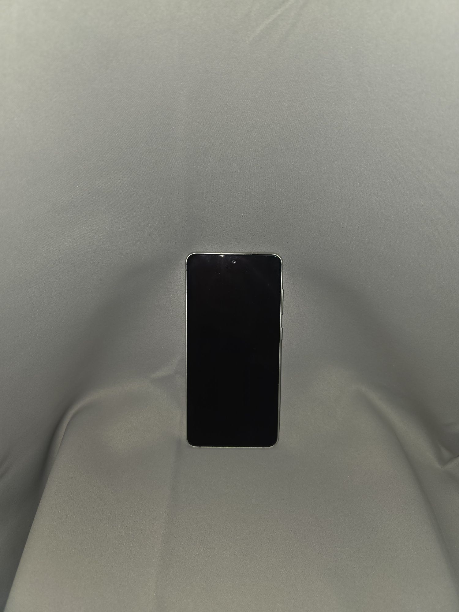 Телефон Samsung S21 FE