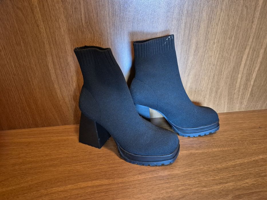 Дамски обувки тип чорап