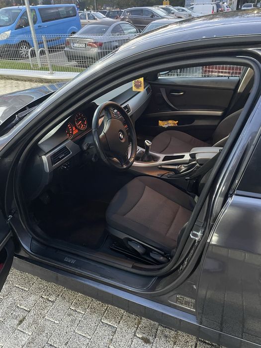 Vand BMW E 90 2.0 benzina