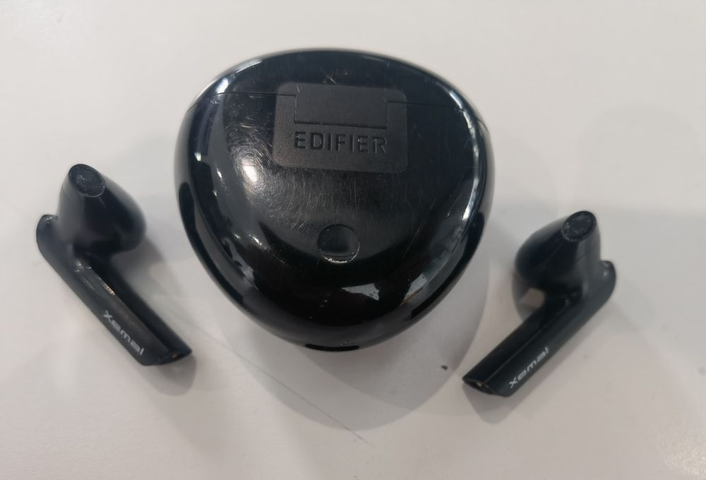 Безжични слушалки edifier X6 отключени за максимална сила на звука