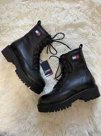 Ghete Tommy Hilfiger noi