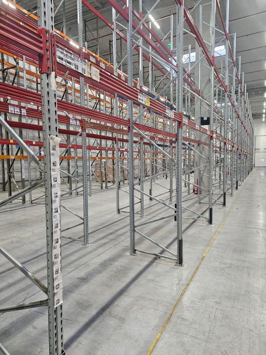 Rafturi metalice pentru depozit