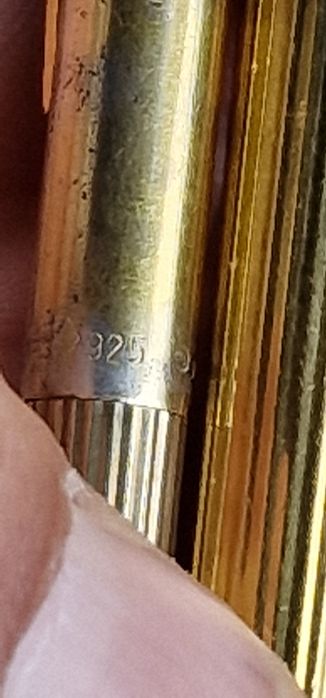 Сребърна химикалка Dupont .