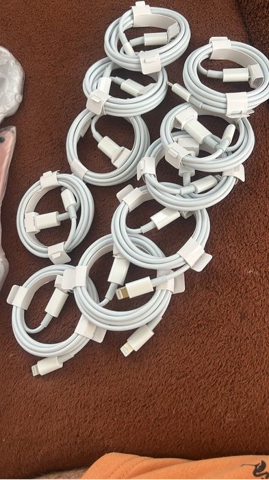 Incarcatorare apple noi