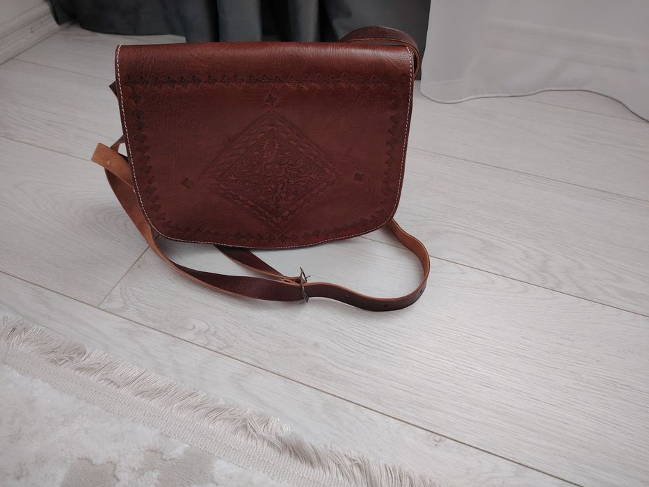 Geantă marocană din piele naturală – nouă, lucrată manual
