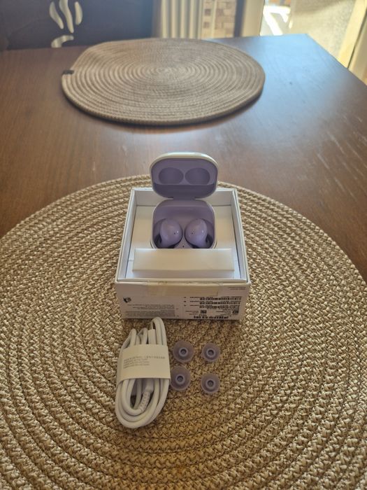 Samsung Galaxy Buds 2 с документи