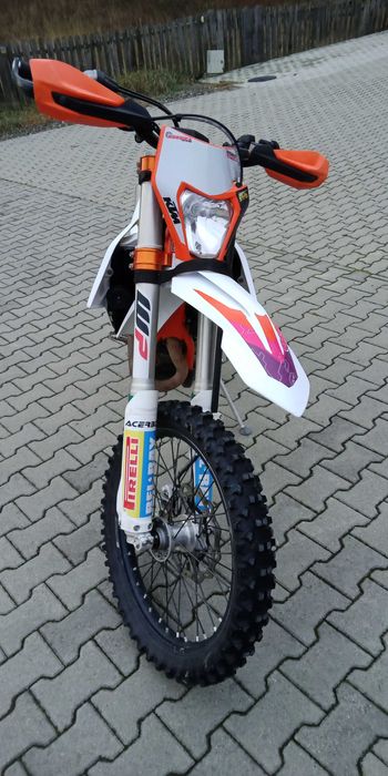 De vanzare KTM Sixdays 350 Exc 2023 an fabricatie.Inmatriculat.