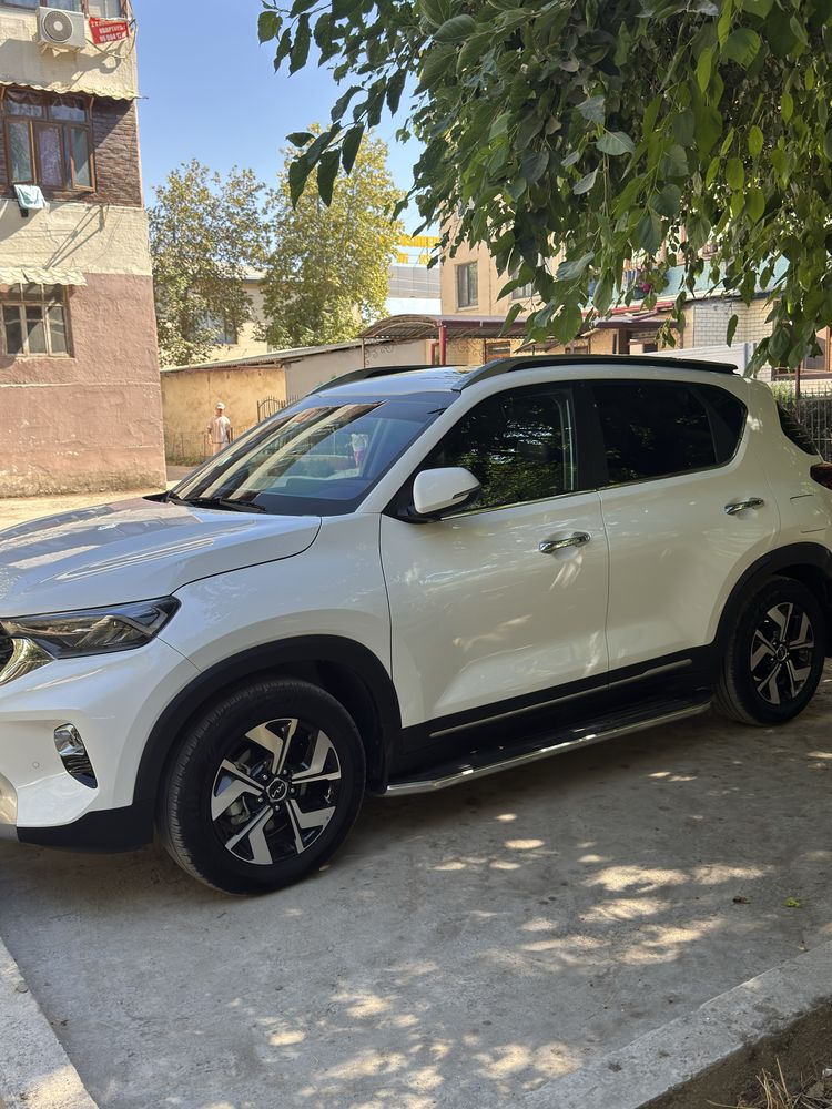 Kia Sonet full pozitsiya