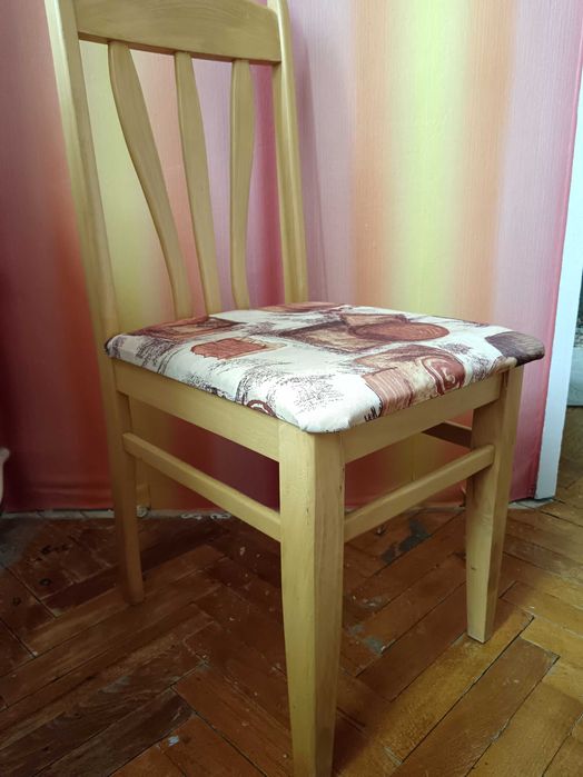 6 дървени масивни стола