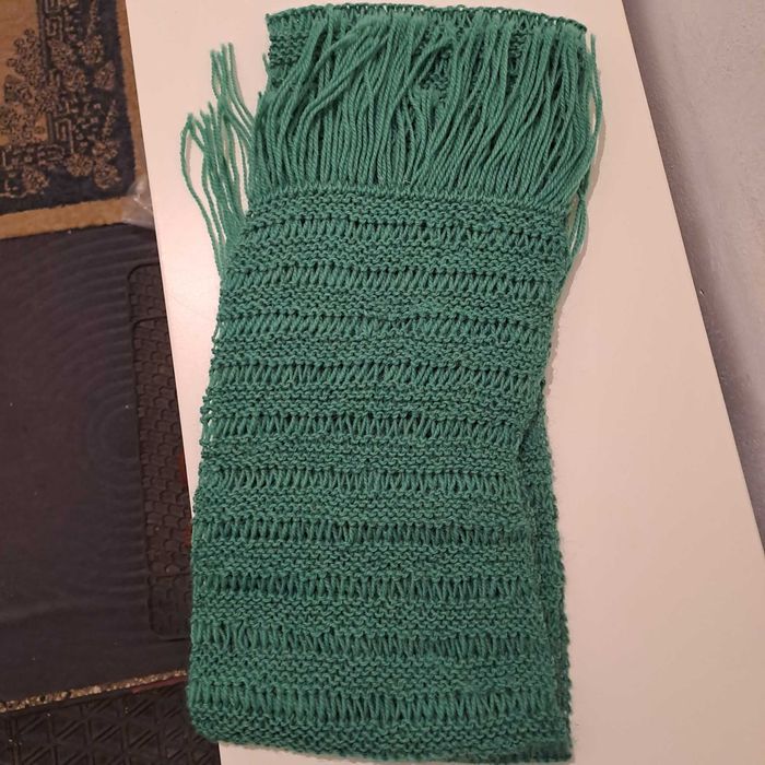 ръчно плетени вълнени чорапи   терлички и шушони    дамски шалове