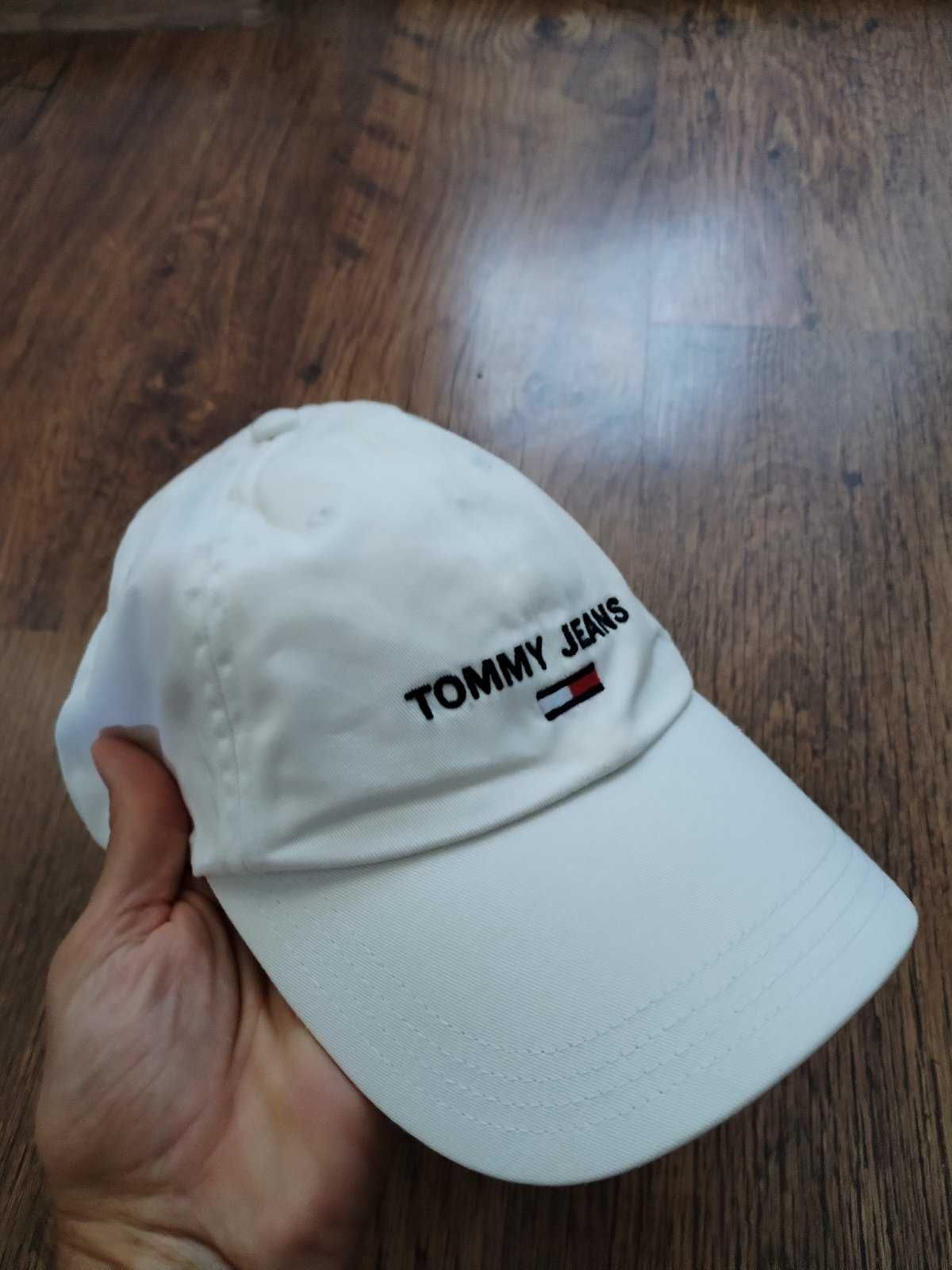 tommy hilfiger - страхотна шапка