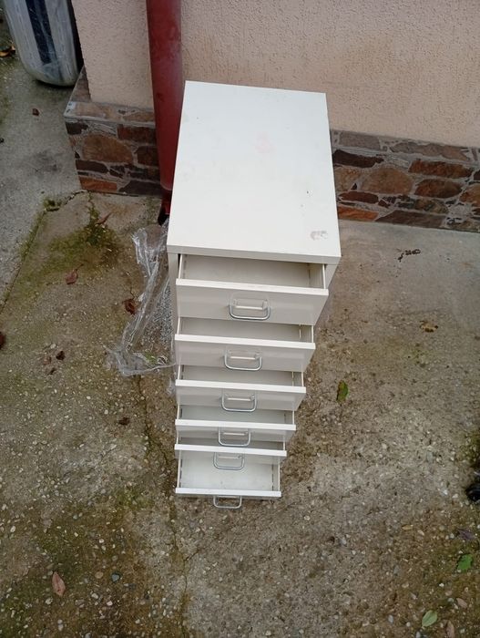 Dulap cu 6 sertare . Fiset tabla depozitare diverse