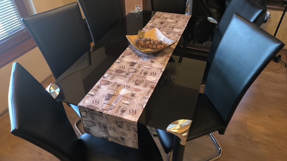 Маса със столове - комплект