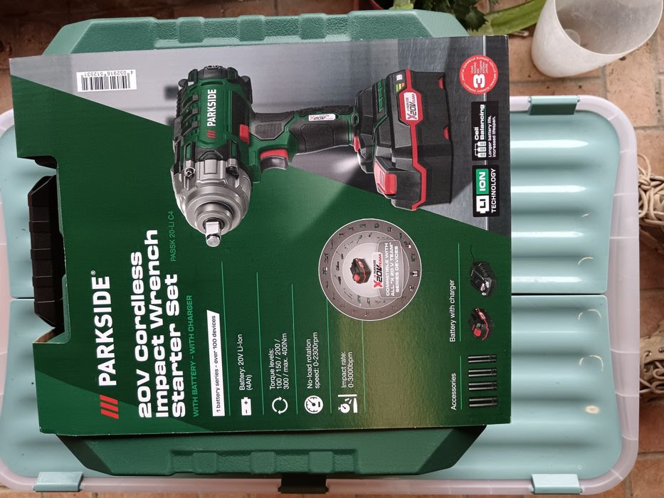 Mașina cu impact roti parkside