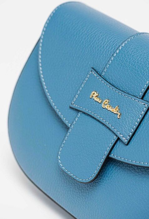 Дамска  чанта Pierre Cardin с етикети