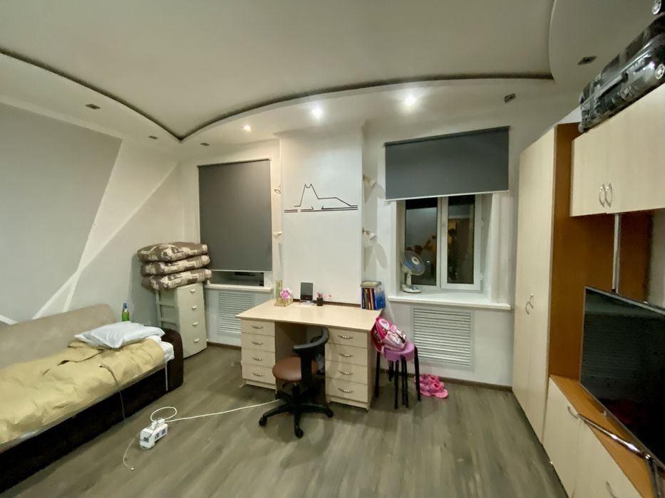 / Продам шикарную 3-комн по ул Победы !