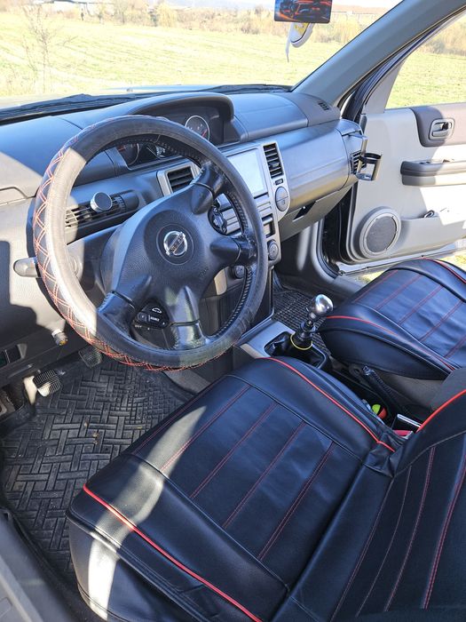 Vând Nissan x-trail T30