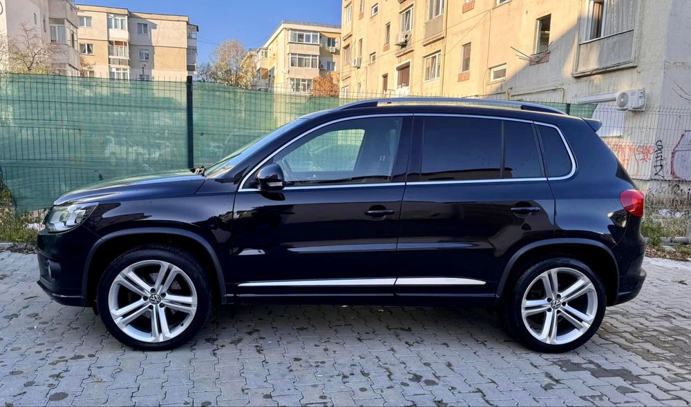 Volkswagen Tiguan R-Line/2.0Tdi/4x4/automat/carte service/Euro 5