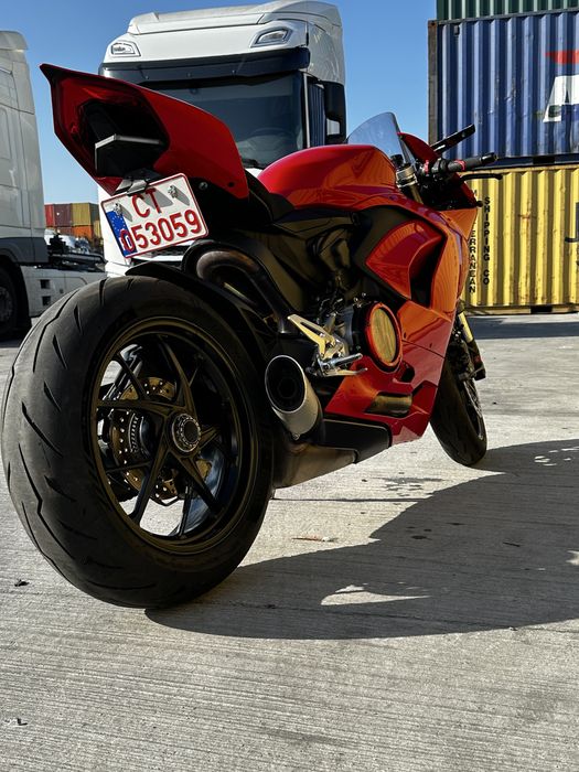 2024 Ducati Panigale V2