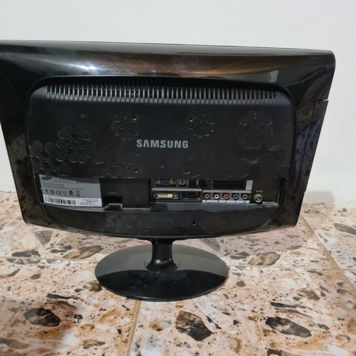Монитор/телевизор Samsung
