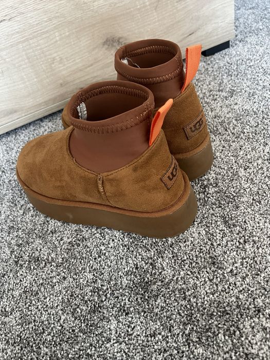 Ghete ugg classic mini dipper