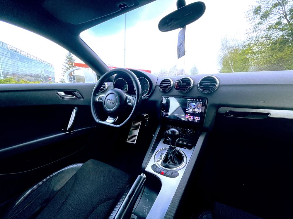 Audi TT S-line 2.0 200 cp