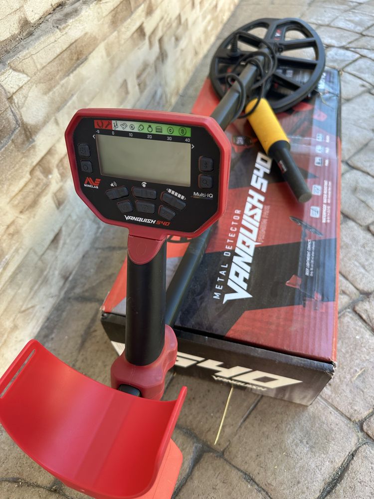 Detector metale Minelab Vanquish 540 pack