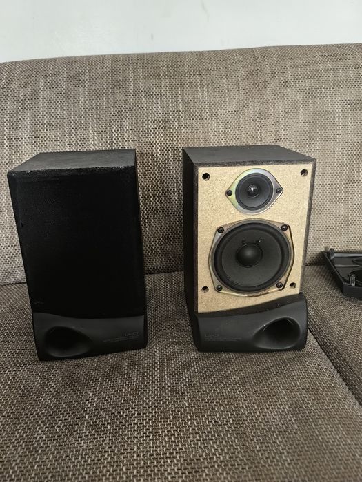 Vînd boxe jvc 4 ohmi